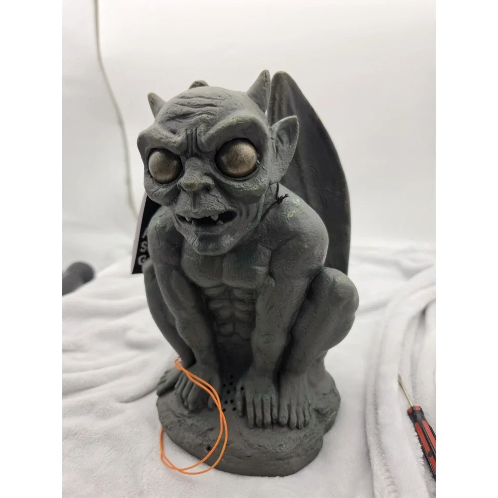 2007 Magic Power Halloween Gargoyle Animated Motion Activated And Talking 11.5